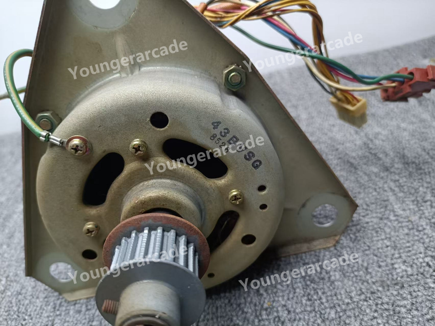 Used Sega Chihiro Outrun 2 SP Control Panel Steering Motor Shaft